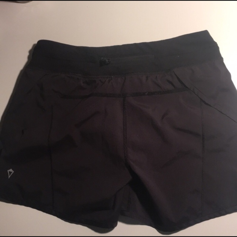 black ivivva shorts